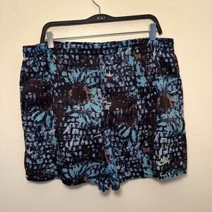 NIKE Vintage 90s Nylon Lined Embroidered Logo Geometric Print Shorts, Blue- L